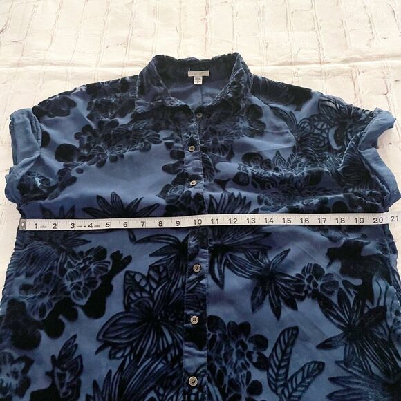 Women's Ecote Anora Floral Short Rollup Sleeve Burnout Velvet Button Down Top S - Picture 8 of 11